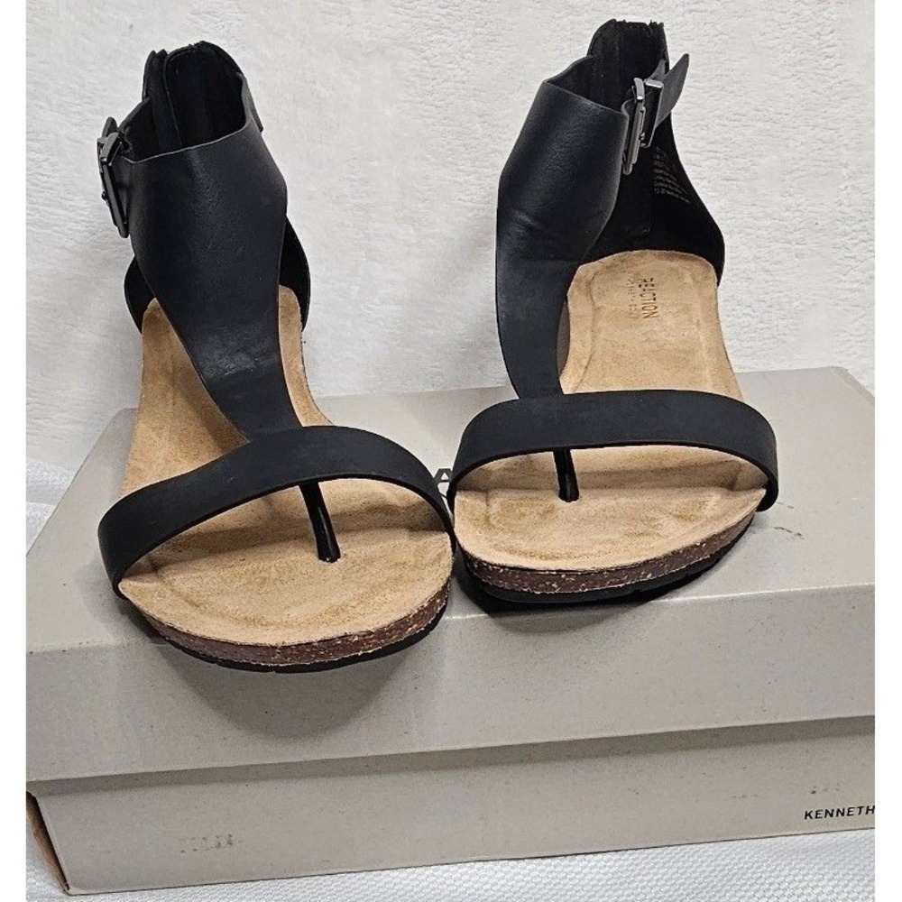 NIB Kenneth Cole Reaction Great Gal 9.5 Black Wedge Gladiator Thong Sandals